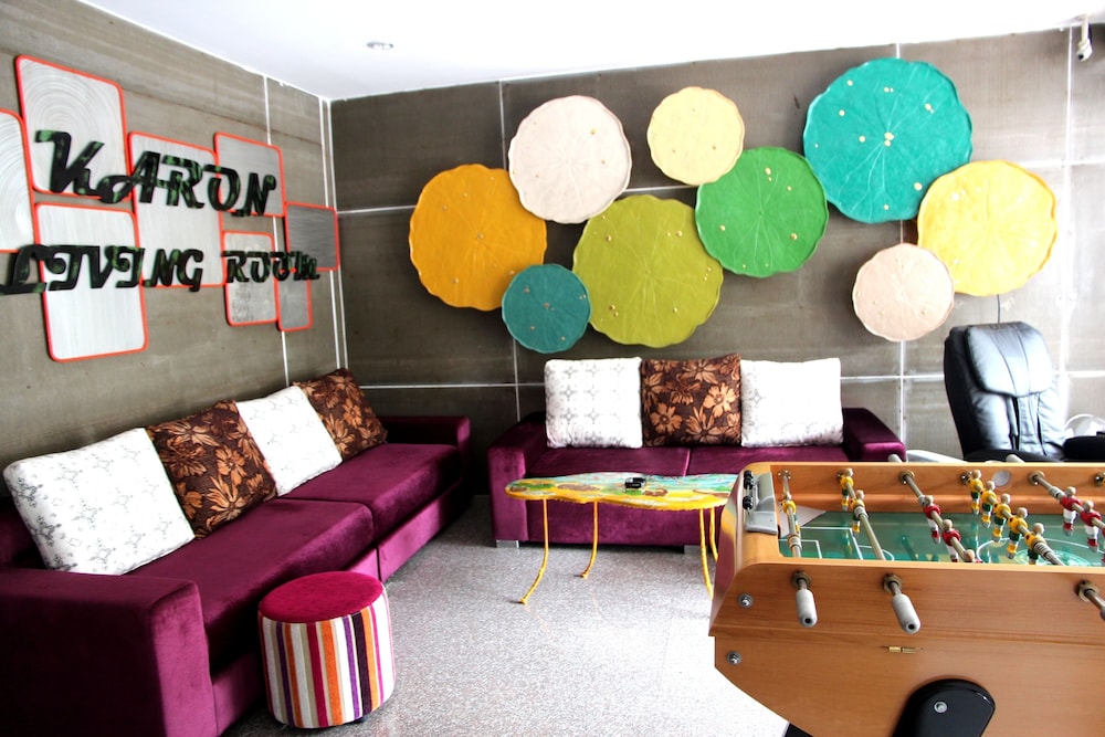 Karon Living Room 35/53