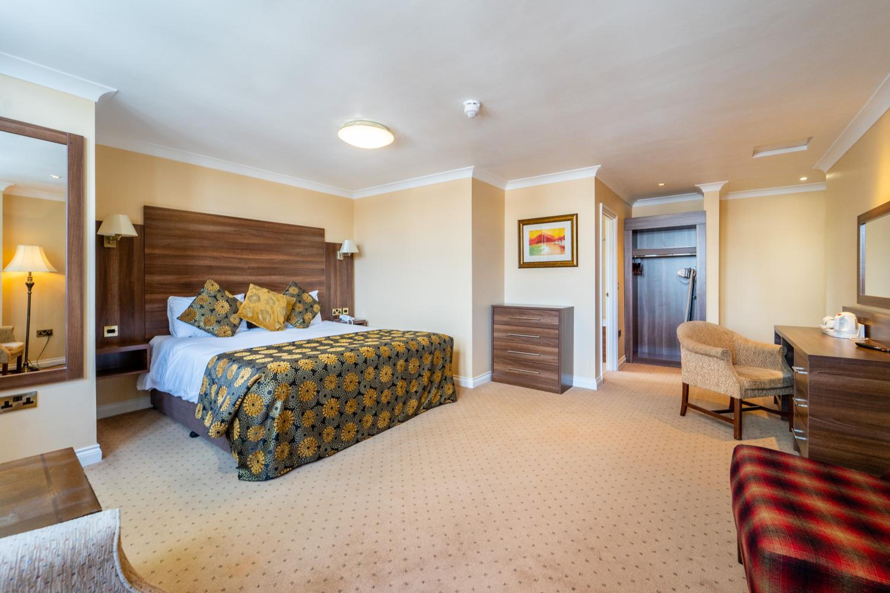 Room, Double Bed