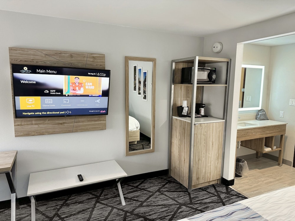 La Quinta Inn And Suites By Wyndham Nashville Franklin 37/46