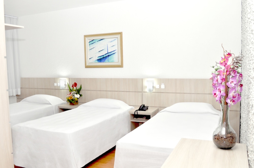 Caravelle Palace Hotel 24/40