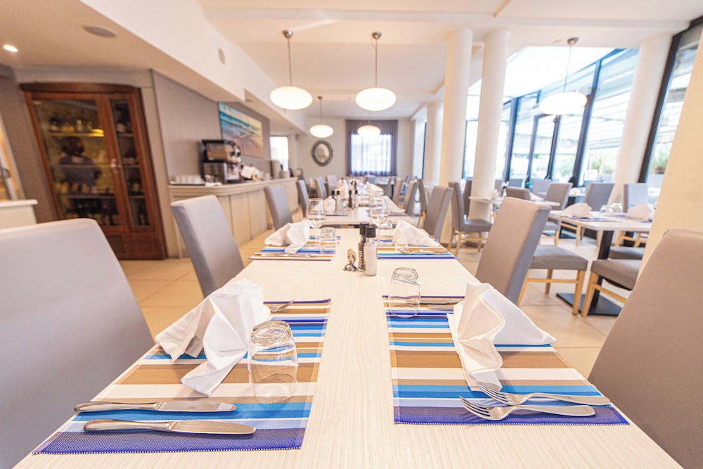 Ferretti Beach Hotel 58/65