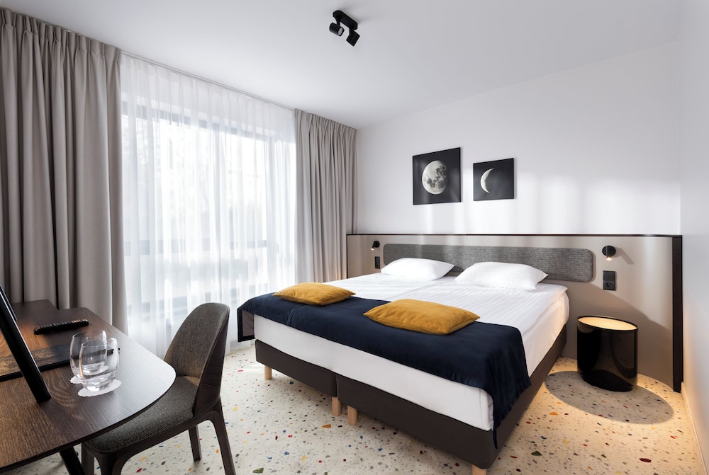 Hotel Antares 9/50