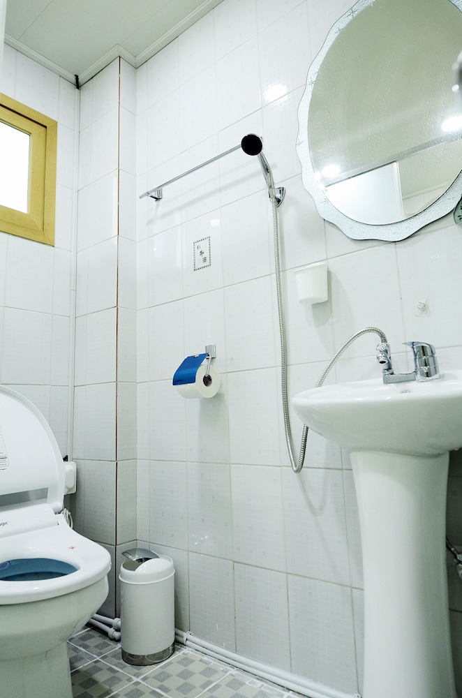 Ganderak Guesthouse - Hostel 43/50