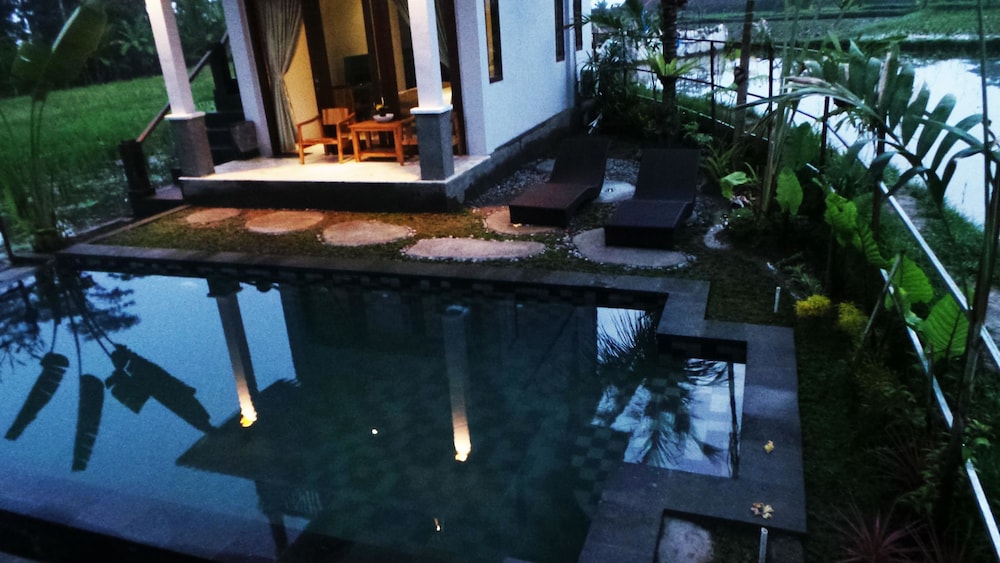Villa Kemuning 16/40
