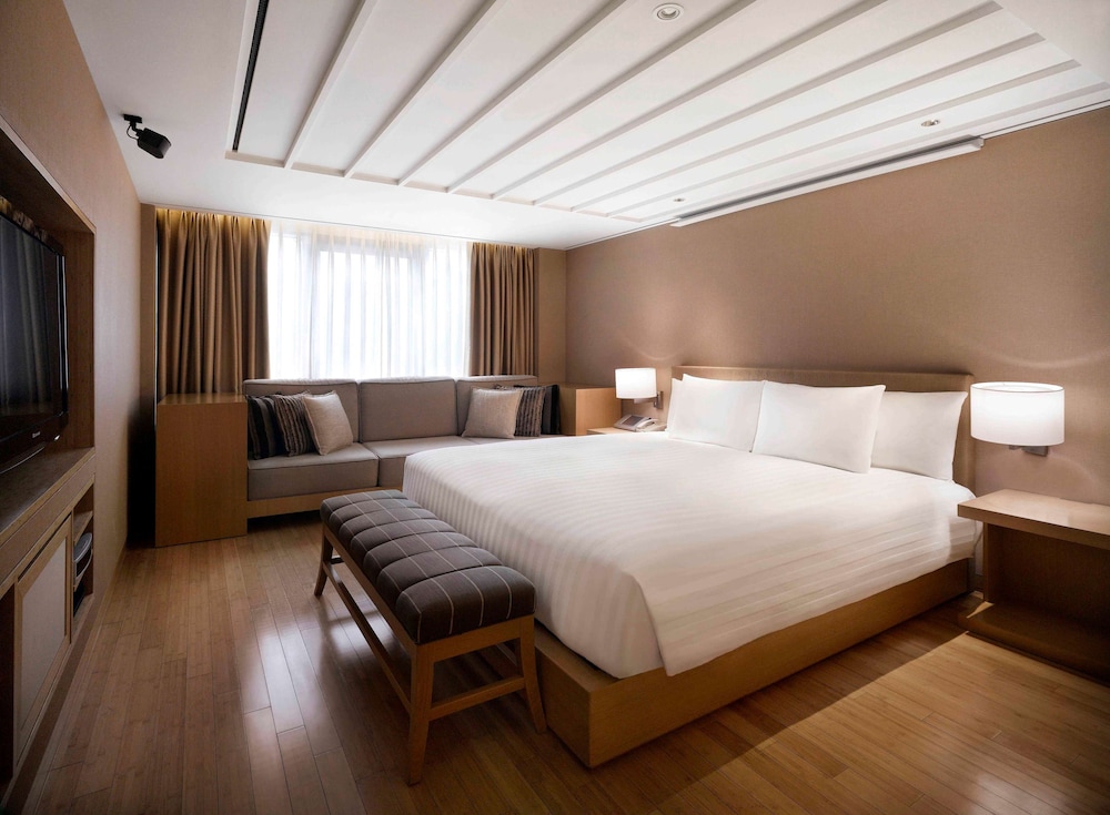 Banyan, King Bed