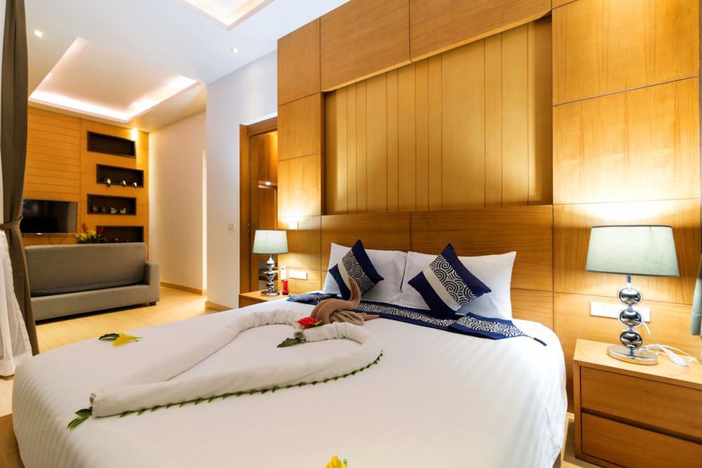 Surisa Seaview Pool Villas 12/38