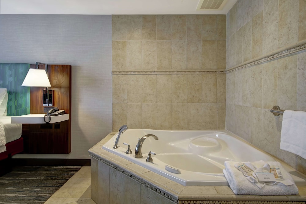 Hampton Inn and Suites by Hilton Guelph 16/58