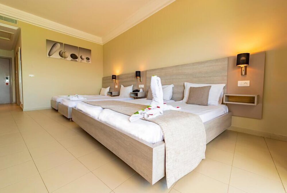 Riadh Palms Resort & Spa
