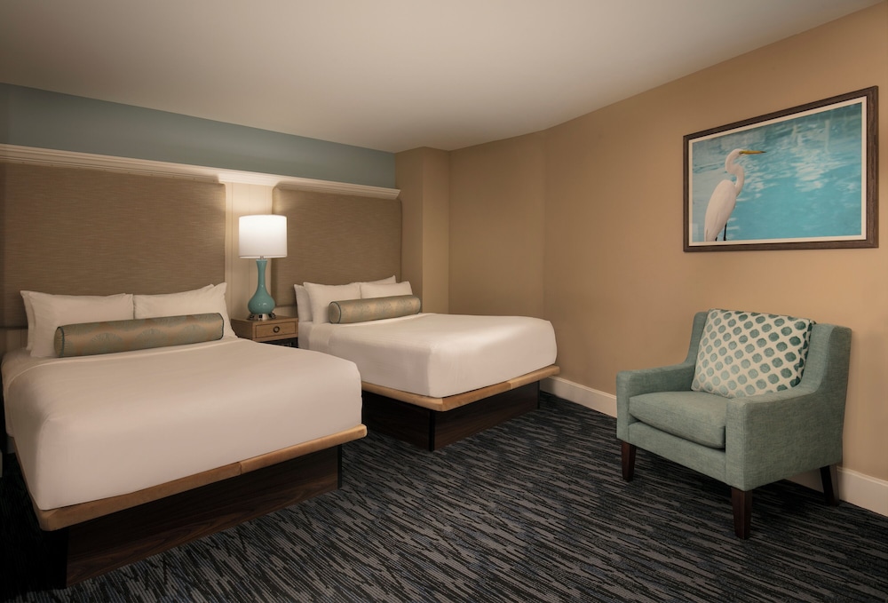 Edgewater Beach Hotel 23/64