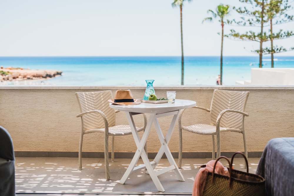 Nissi Beach Resort 65/75