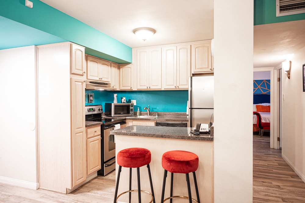Stay Together Suites 2Bd-2Ba Apartment 48/61