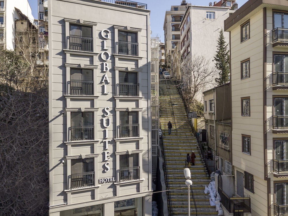 Global Suites Hotel 4/65