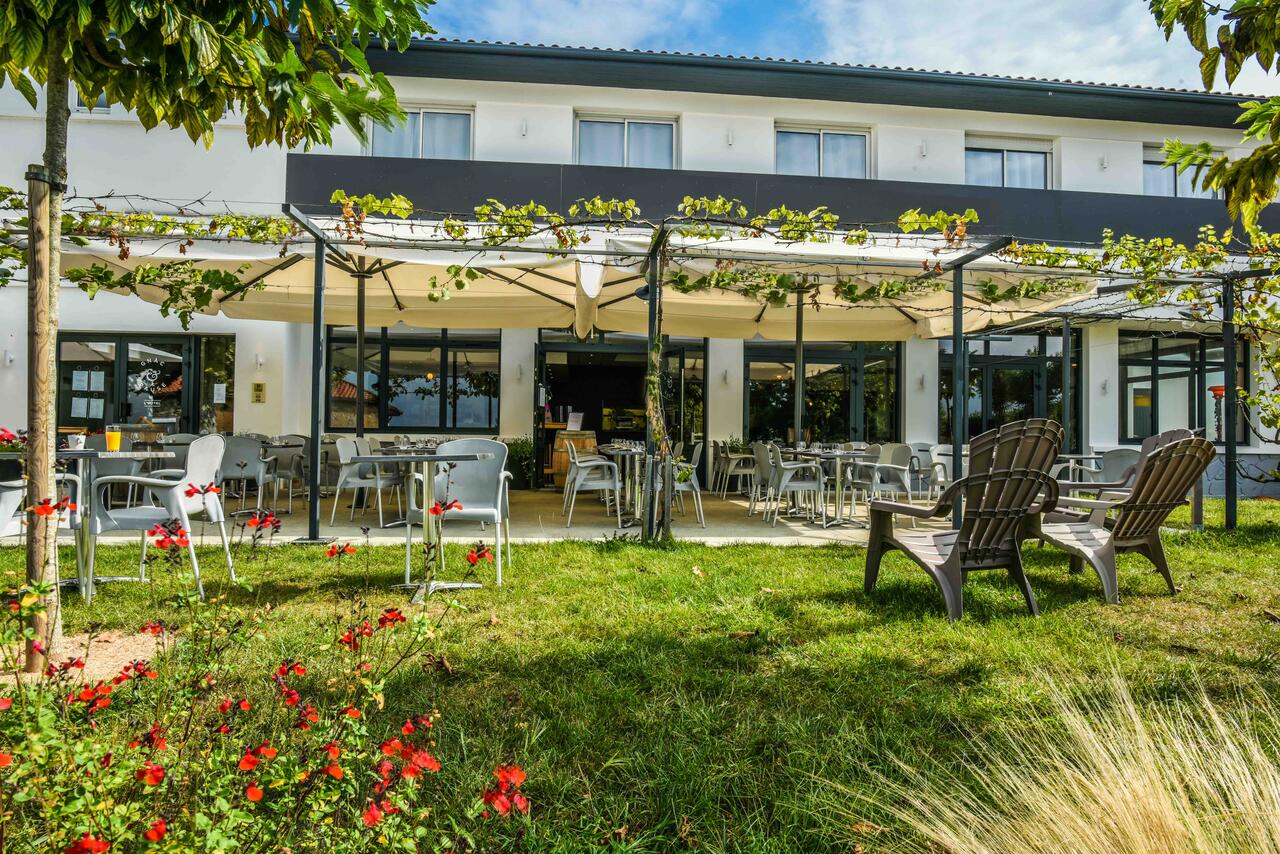 Logis Gnac e Pause Hotel et Bistro 1/50