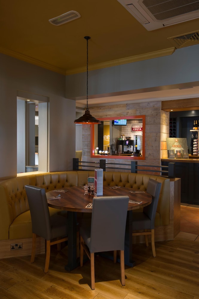 Premier Inn Hull North 43/57