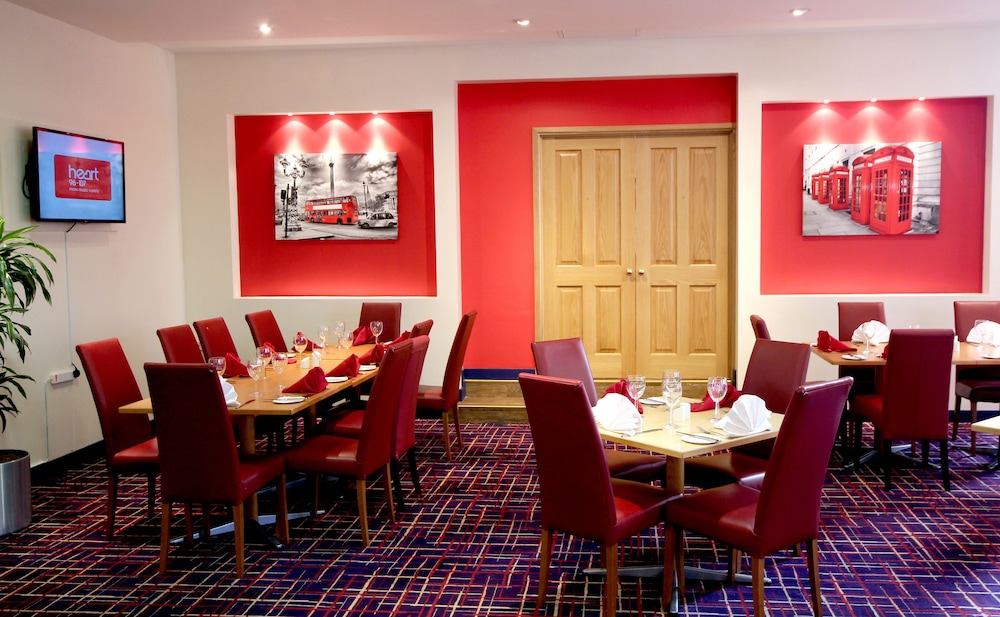 Ramada by Wyndham London North M1 33/40