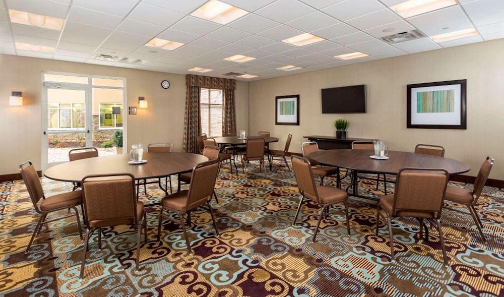 Homewood Suites By Hilton Akron Fairlawn Oh 27/36