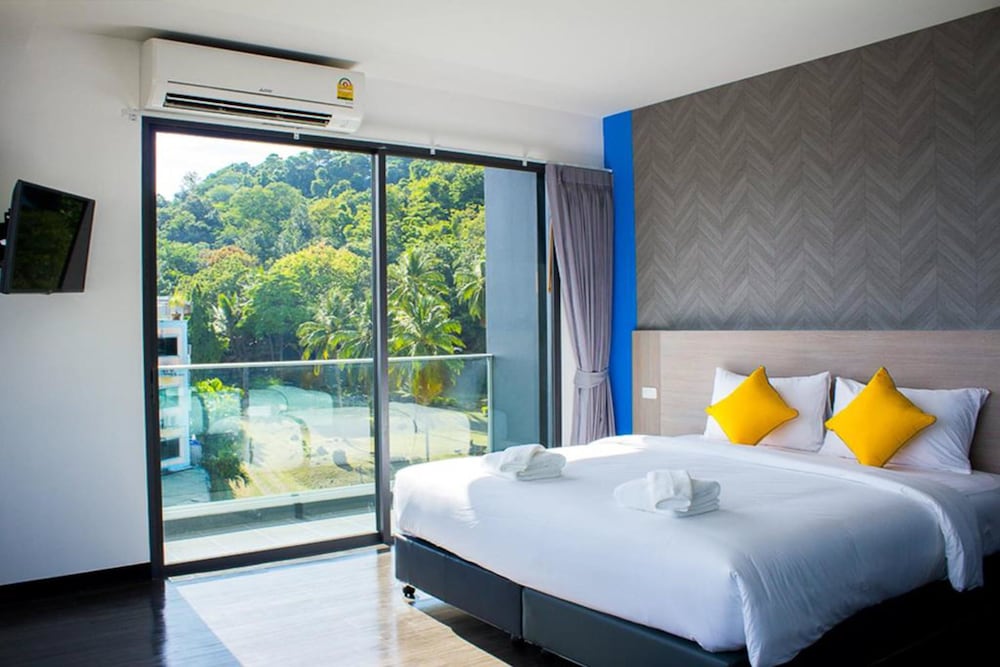 Wake Up Aonang Hotel 24/69