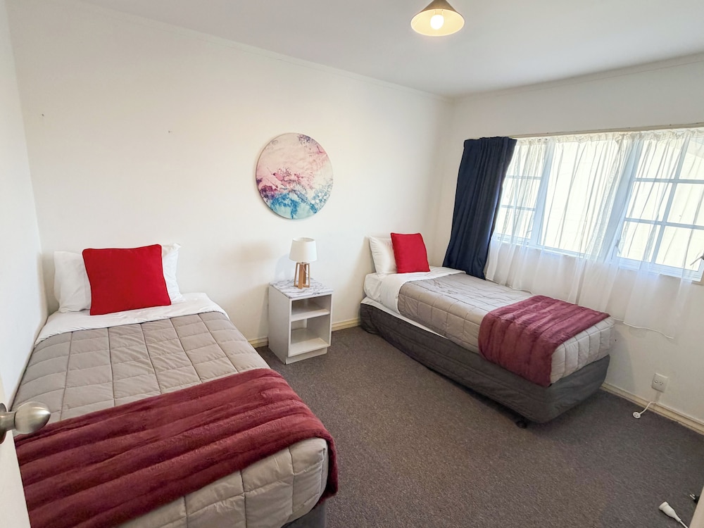 2 BEDROOMS, FAMILY SUITE