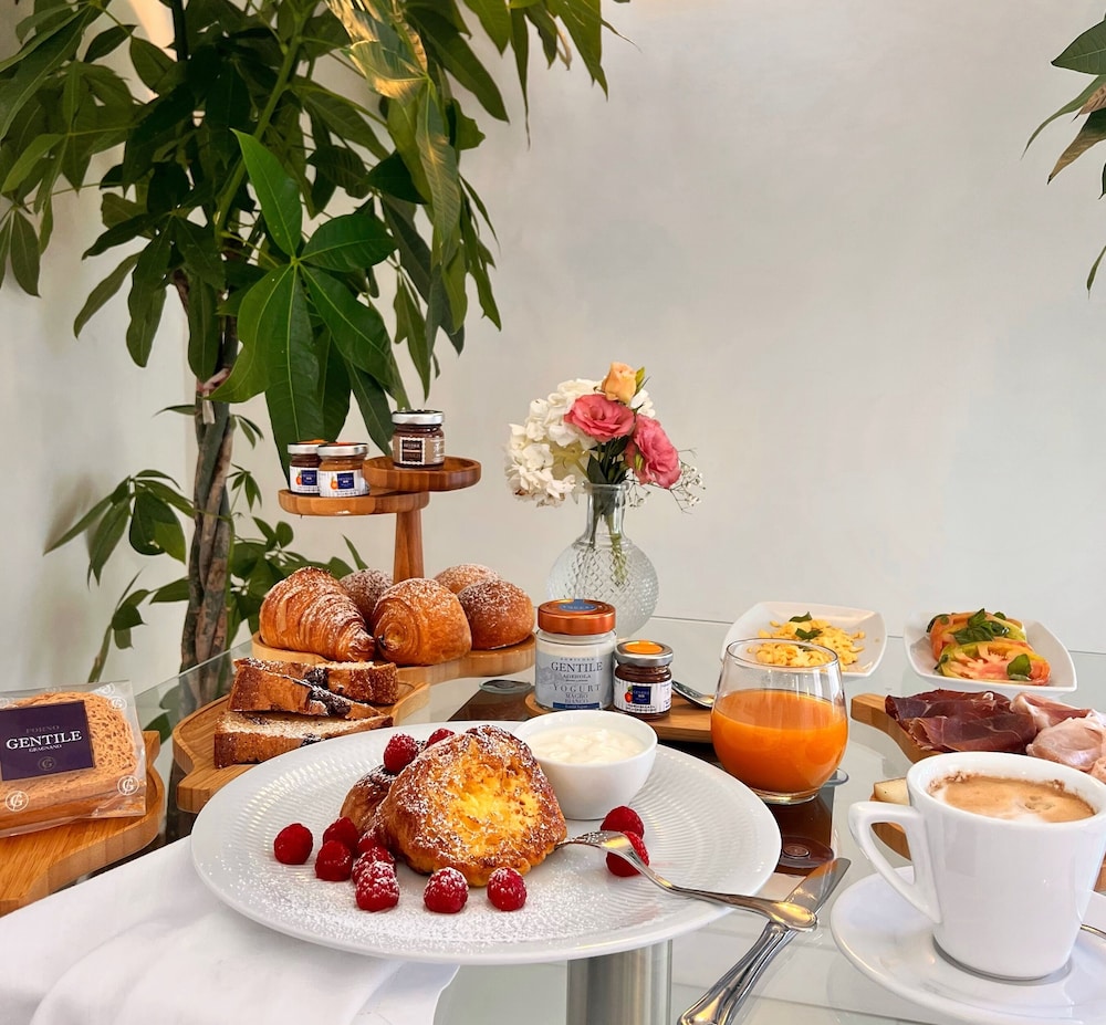 Hotel Villa Cimmino 38/57