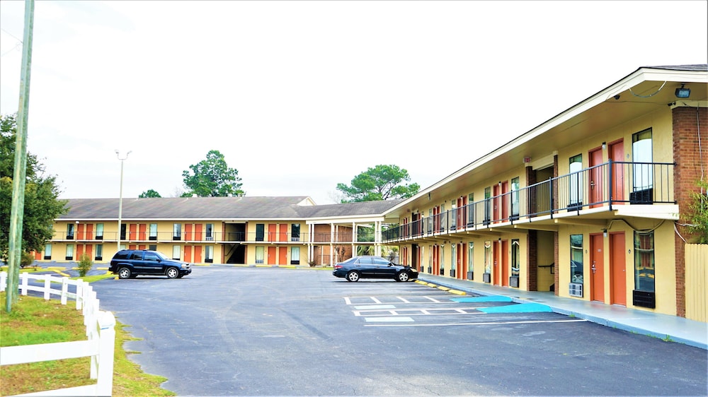 Serena Inn 1/23