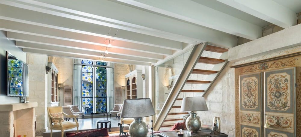 Aux Augustins 43/73