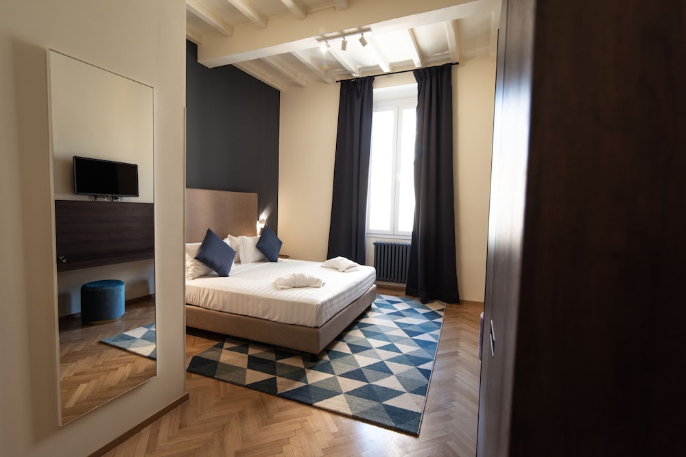 SUPERIOR, DOUBLE BED