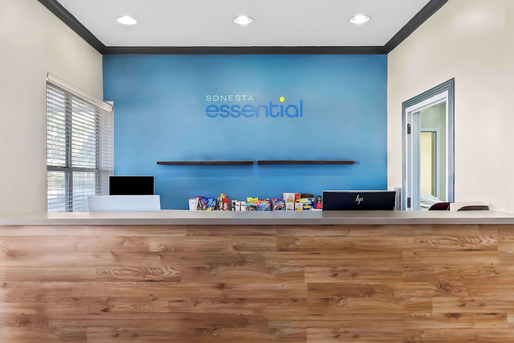 Sonesta Essential IAH Airport JFK Boulevard 2/53