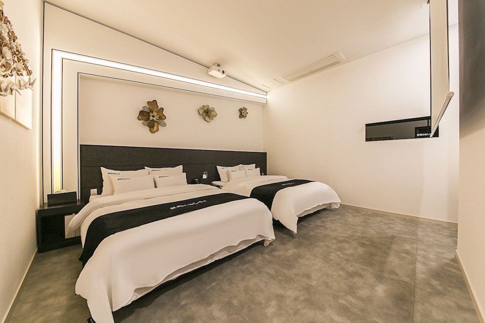 Boscoa Hotel 15/50