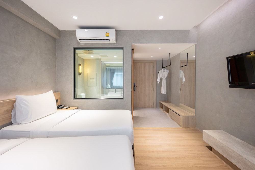 Loft Bangkok Hotel 37/72