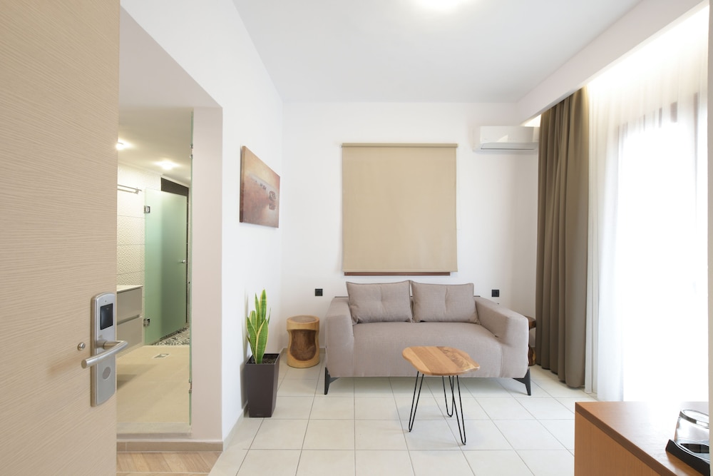 Georgias Garden by Omilos Hotels 30/50