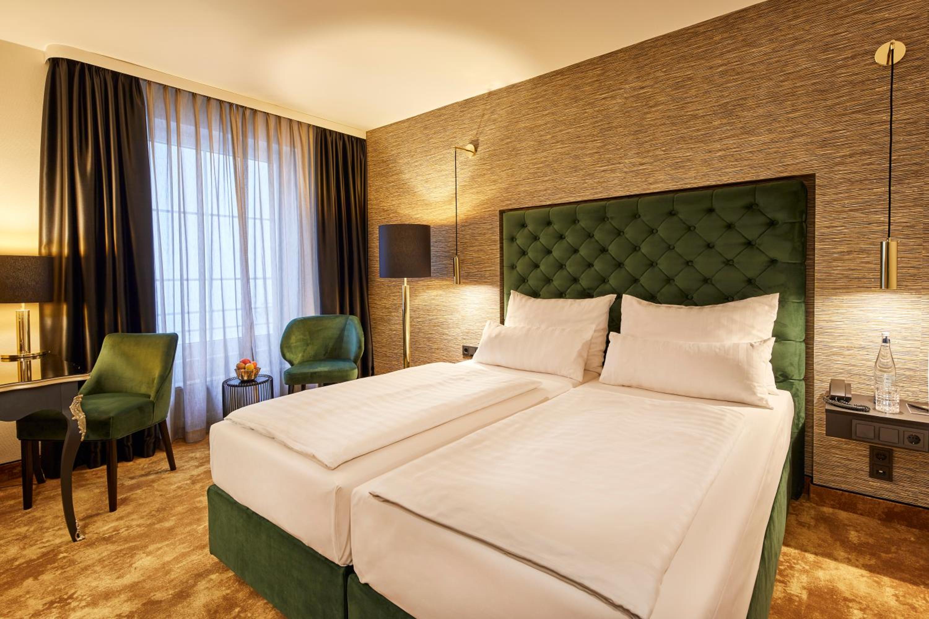 Courtyard, Comfort, Double Bed
