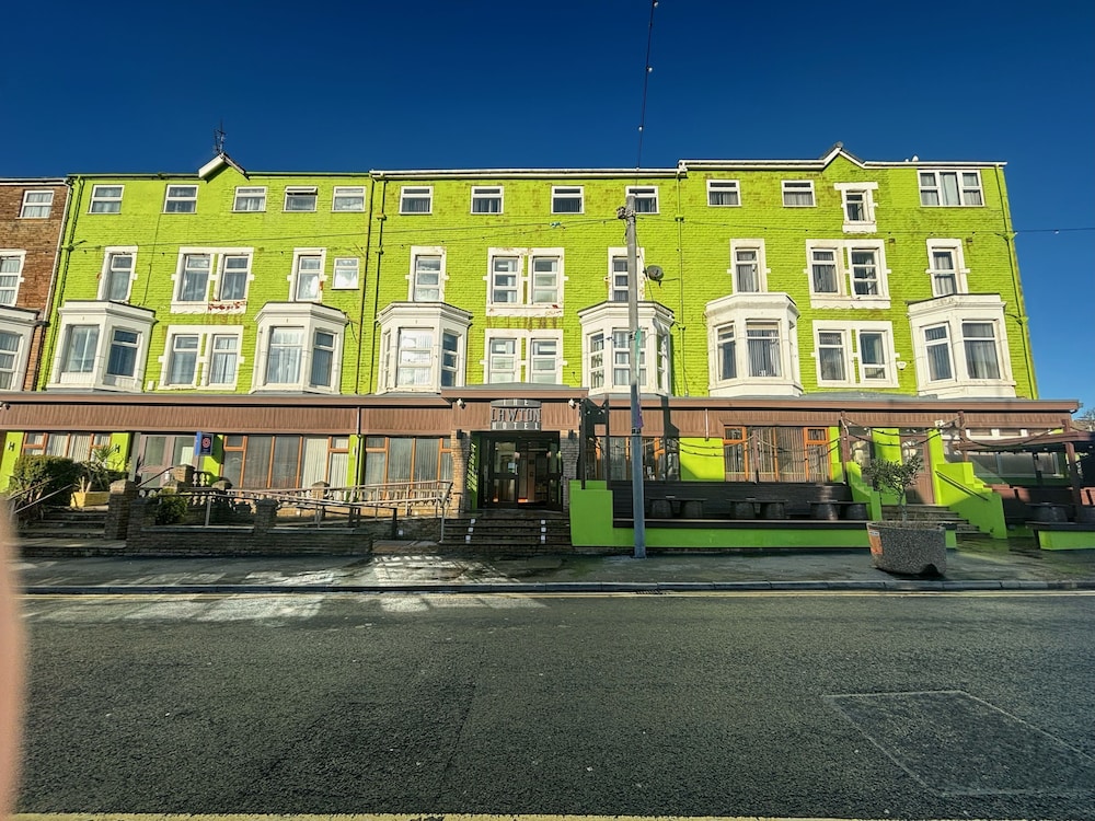 The Lawton Hotel 1/50