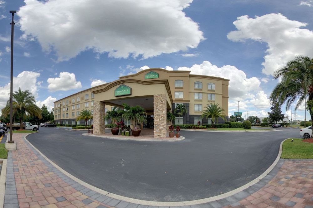 Wingate By Wyndham Convention Center Closest Universal Orlando