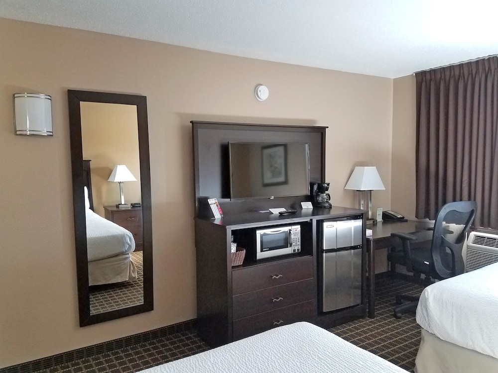 Americas Best Value Inn & Suites Bismarck 22/31