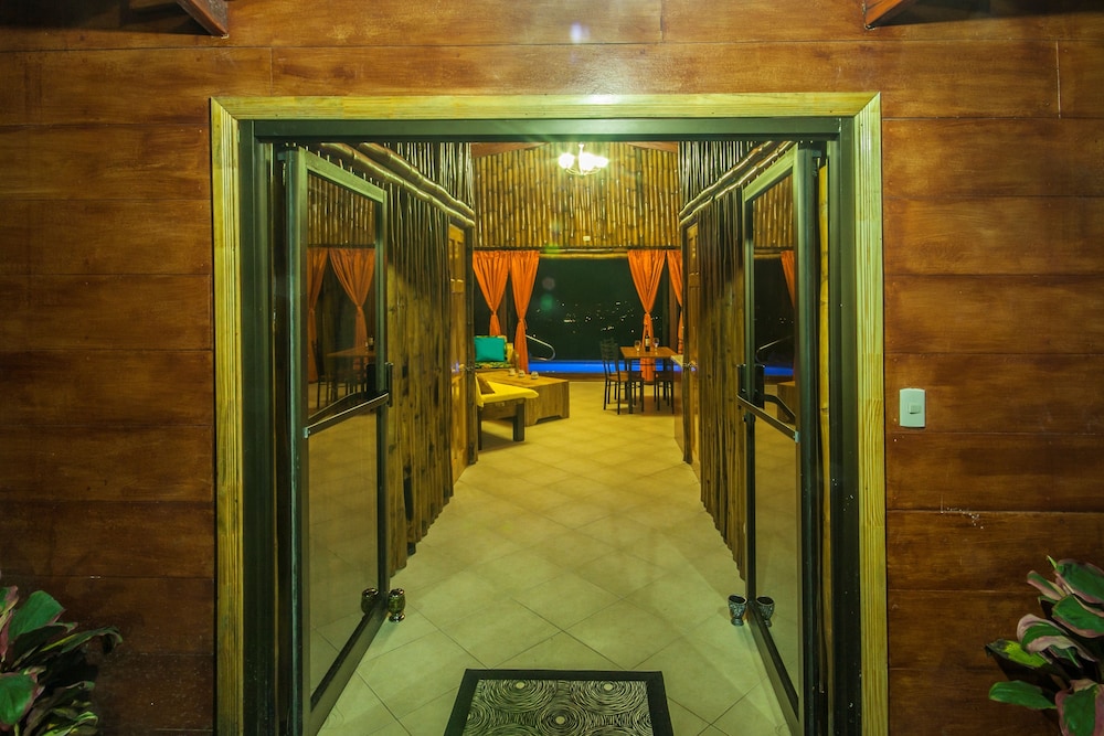 Greenlagoon Arenal Waterfall Villas 25/67