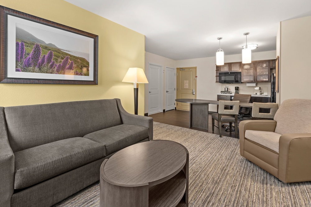 Candlewood Suites FAIRBANKS 32/79
