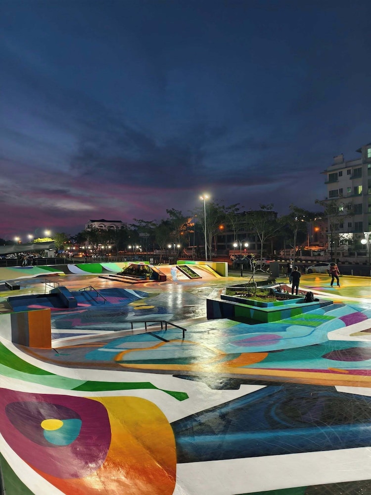 Mciti Suites 55/58