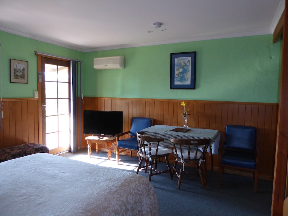 PLATYPUS PARK COUNTRY RETREAT 24/57