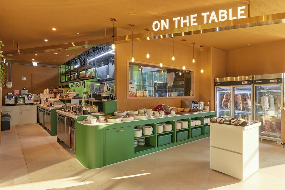 Travelodge Suites Busan Centum 59/68