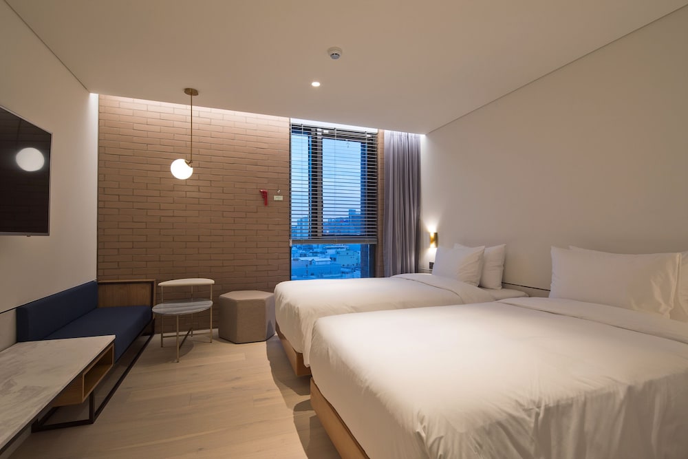 STANDARD, TWIN BEDS