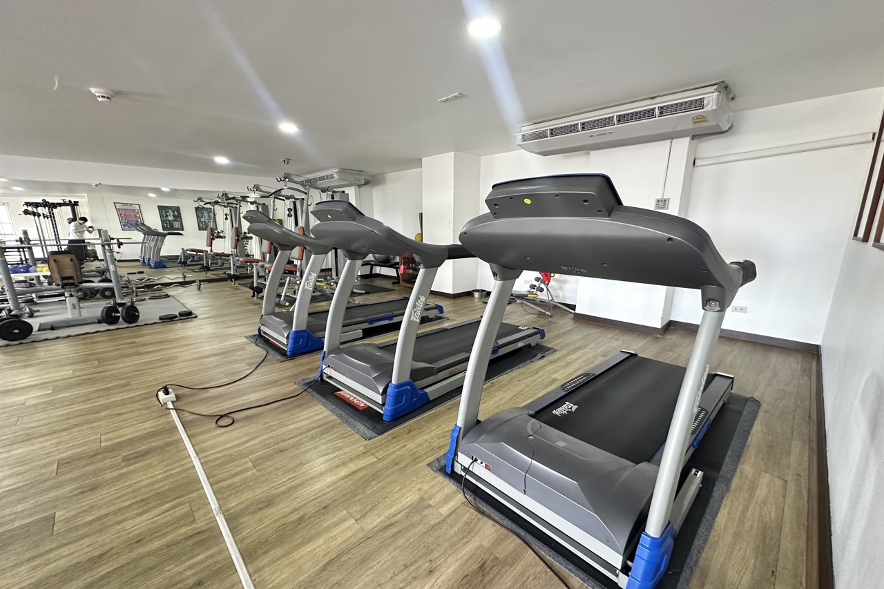J Town Serviced Apartments Hotel 47/58