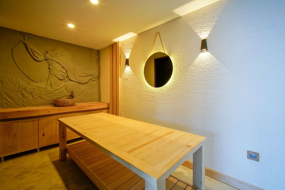 Cape Krio Boutique Hotel & SPA 25/50
