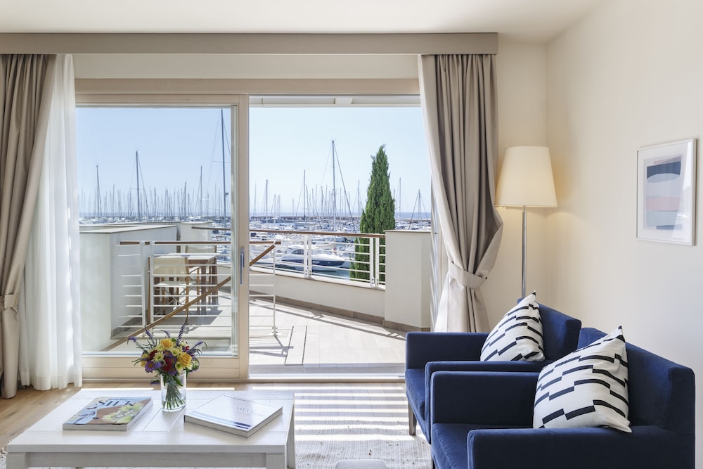RESORT BAIA SCARLINO 42/75