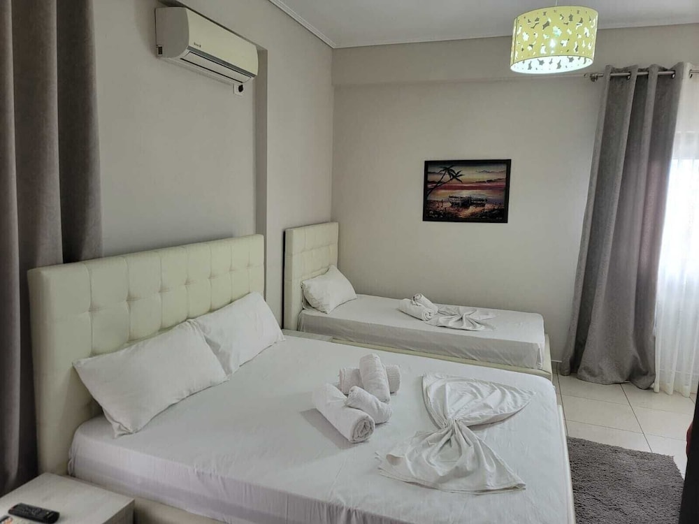 Hotel Sunrays 16/62