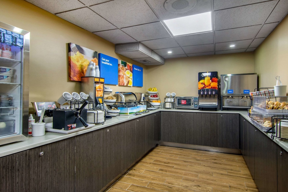 Best Western Plus Atlanta Sandy Springs Perimeter Hotel 19/28