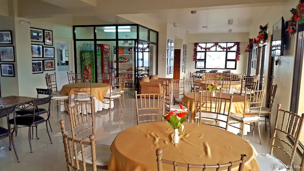 Gardenville Hotel 28/37
