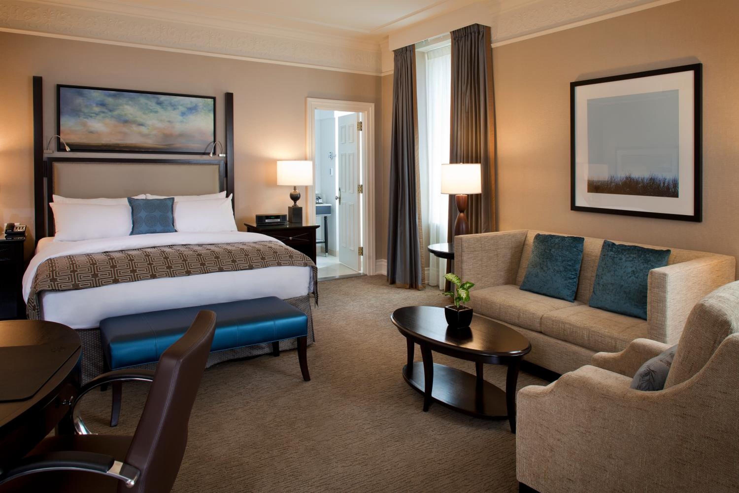 Fairmont Gold, Luxury, King Bed, Queen Bed, Lounge Access