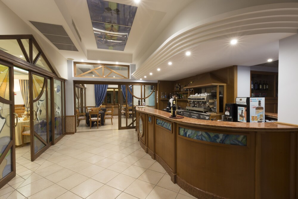 Lobby at Hotel Calabrisella, RICADI