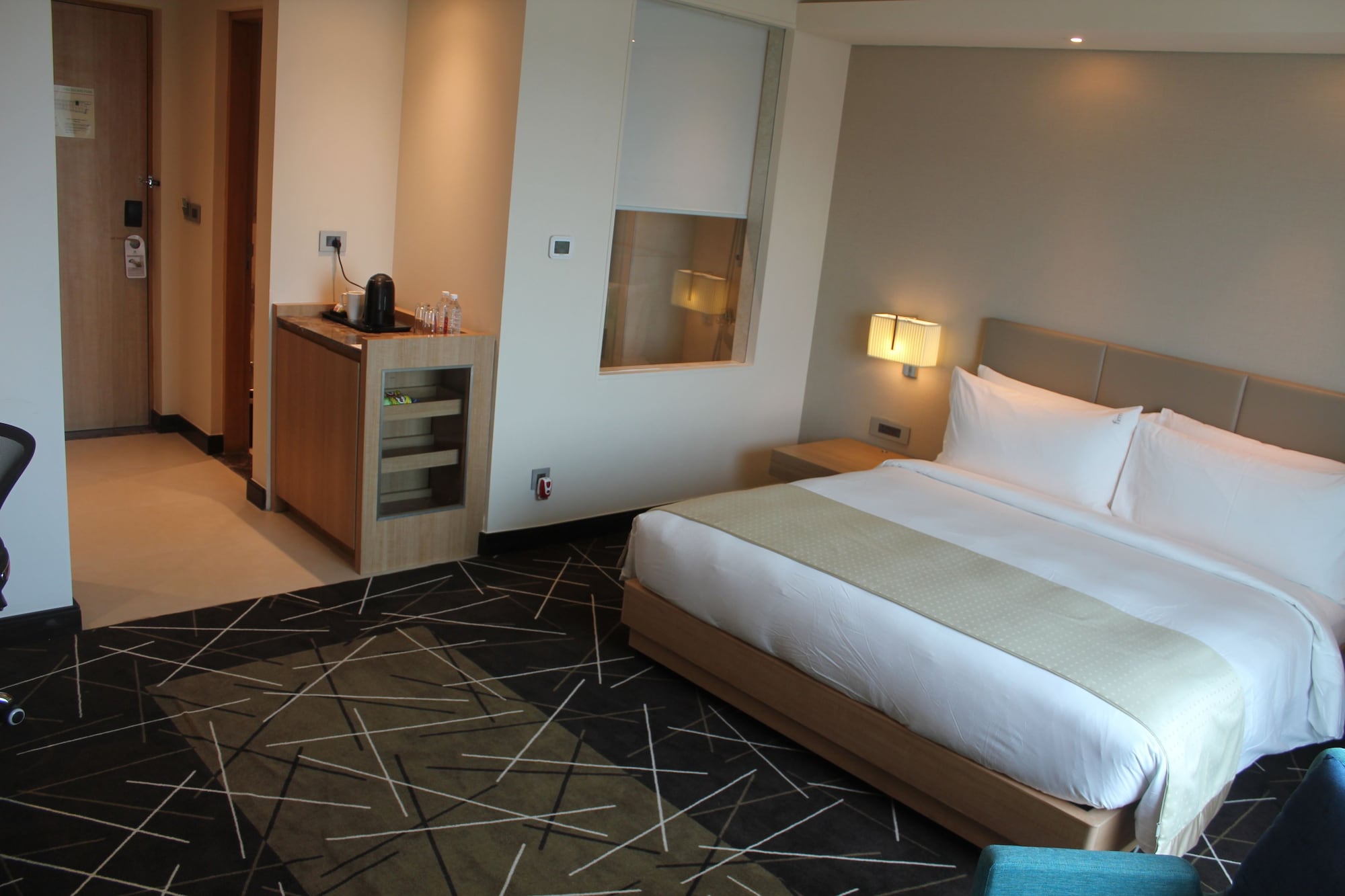 STANDARD, KING BED, SEA VIEW, LOUNGE ACCESS
