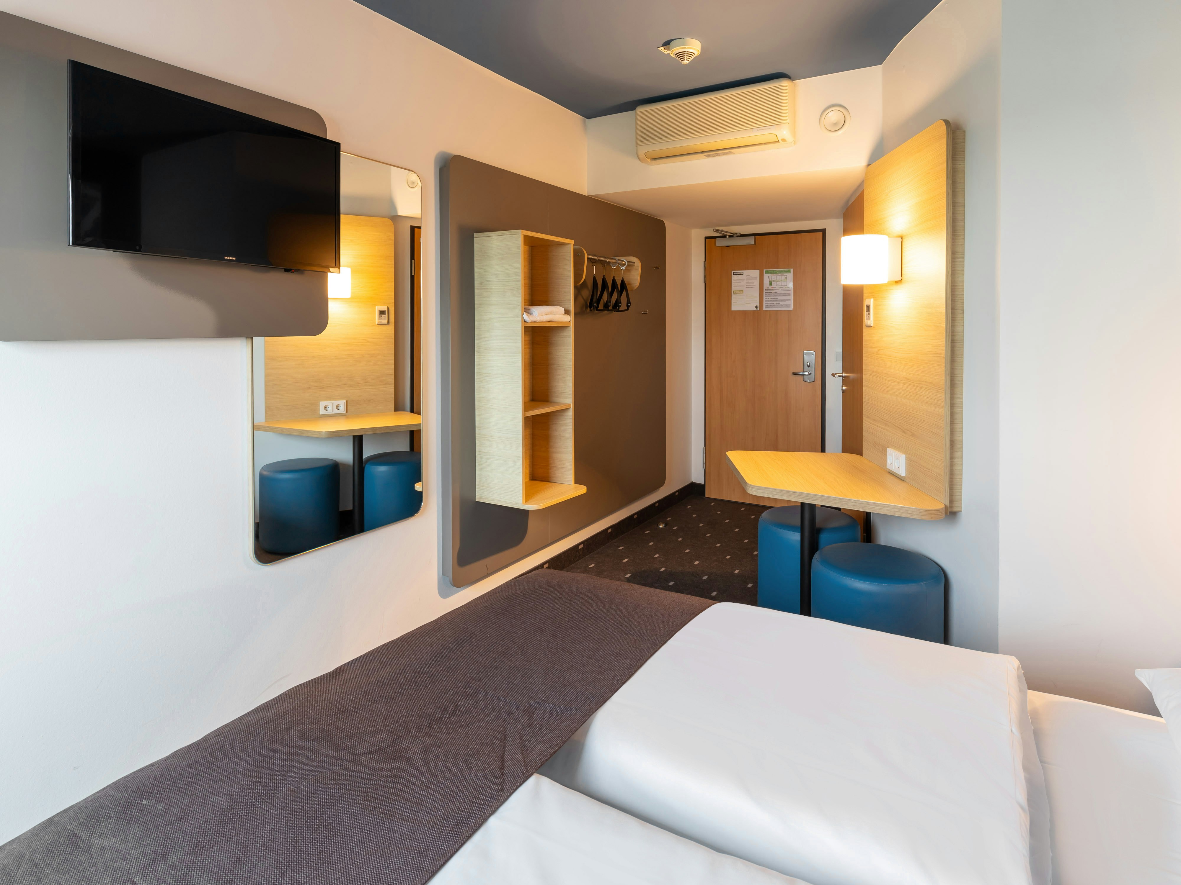B&B Hotel Frankfurt-Hahn Airport 13/27